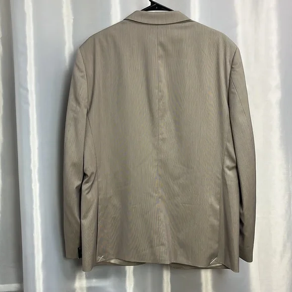 Men’s suit coat - Picture 6 of 7